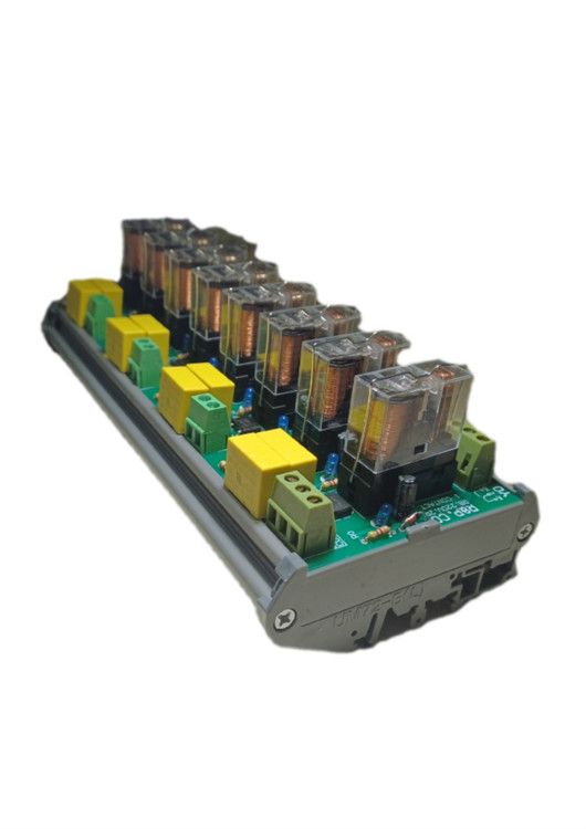 رله برد ۲۲۰ ولت ۸ تایی امرون اینترنتی