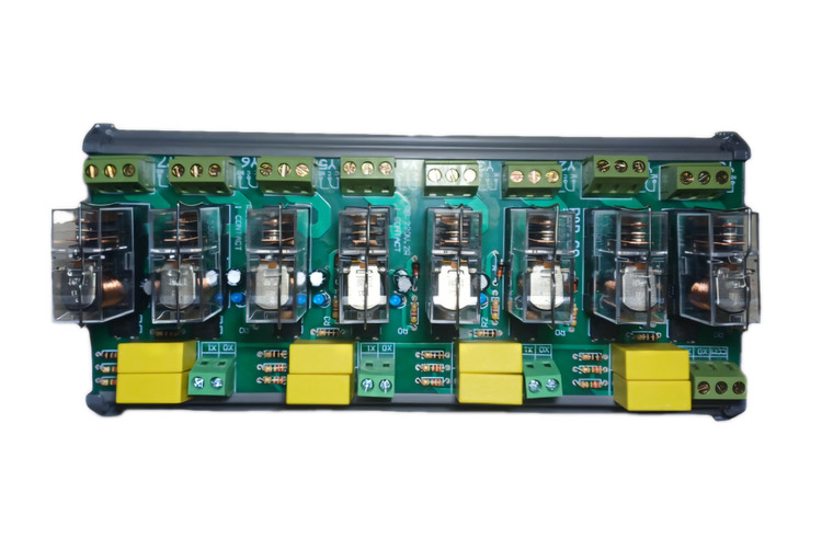 خرید انلاین کارت رله برد ۲۲۰ ولت ۸ تایی امرون ۱۶ امپر