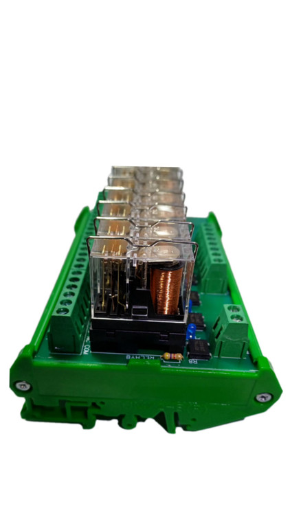 خرید اینترنتی برد رله ۸ تایی ۲۴ ولت